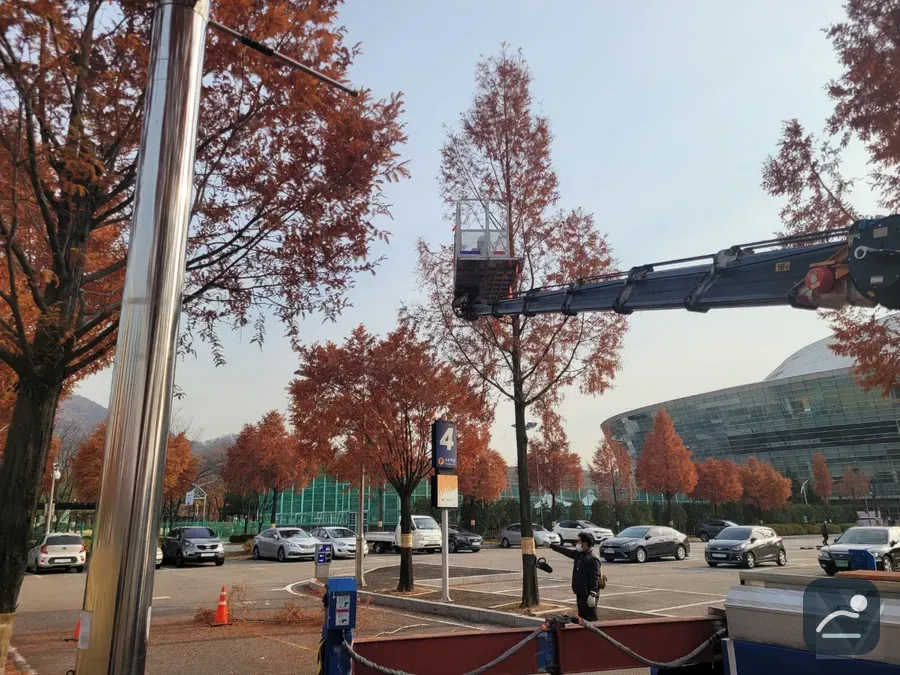 전남 스카이차 외벽·간판 작업 현장